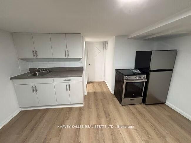 Property Photo:  1215 Bathurst Street 3  ON M5R 3H3 