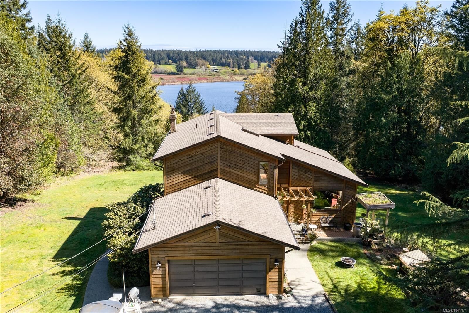 Property Photo: 13361 Prospect Dr BC V9G 1G9