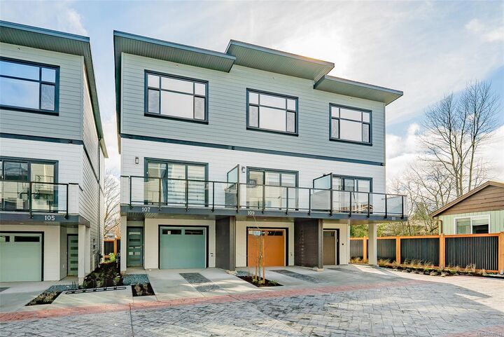 Property Photo:  1615 Northfield Rd #111  BC V9S 5A8 