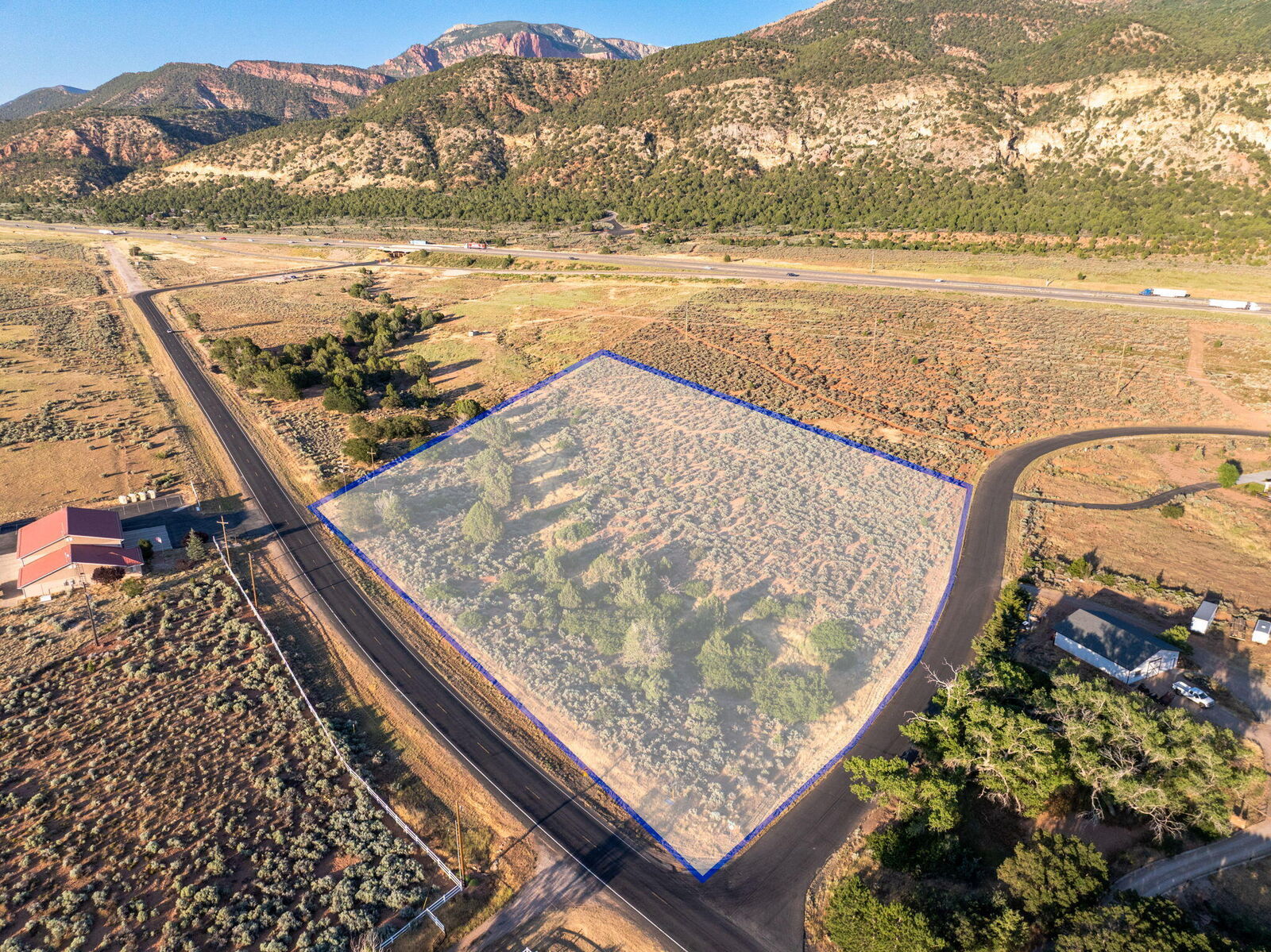 Property Photo: 1463 S Old Highway 91 UT 84757