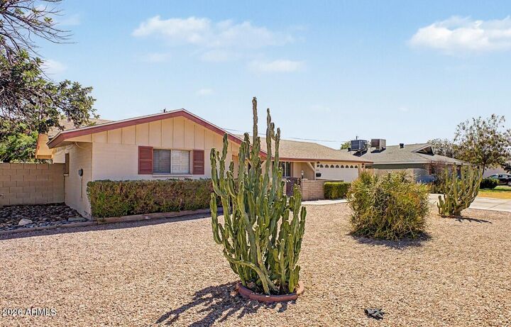 Property Photo:  1063 E Loyola Drive  AZ 85282 