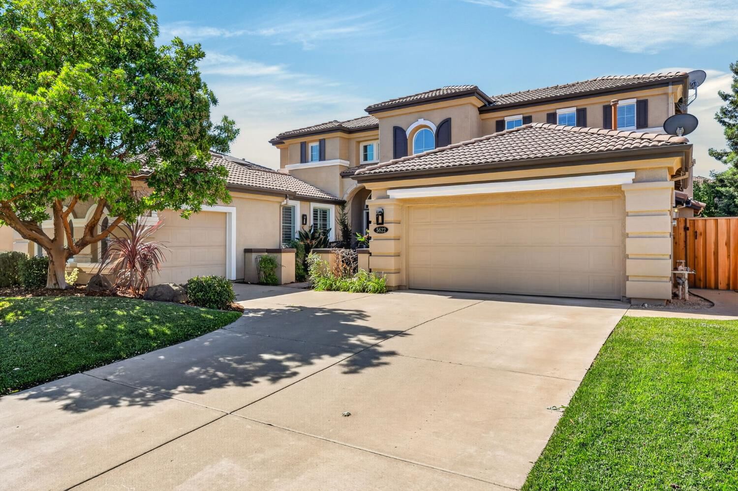Property Photo: 5622 Marden Street CA 95618