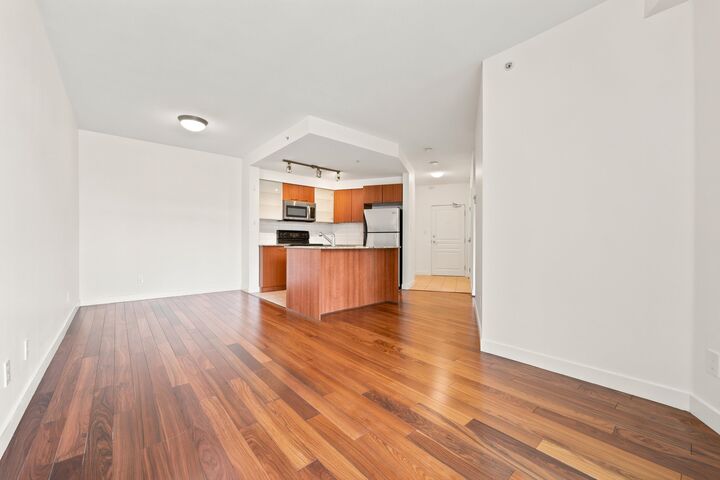 Property Photo:  4028 Knight Street 516  BC V5N 5Y8 