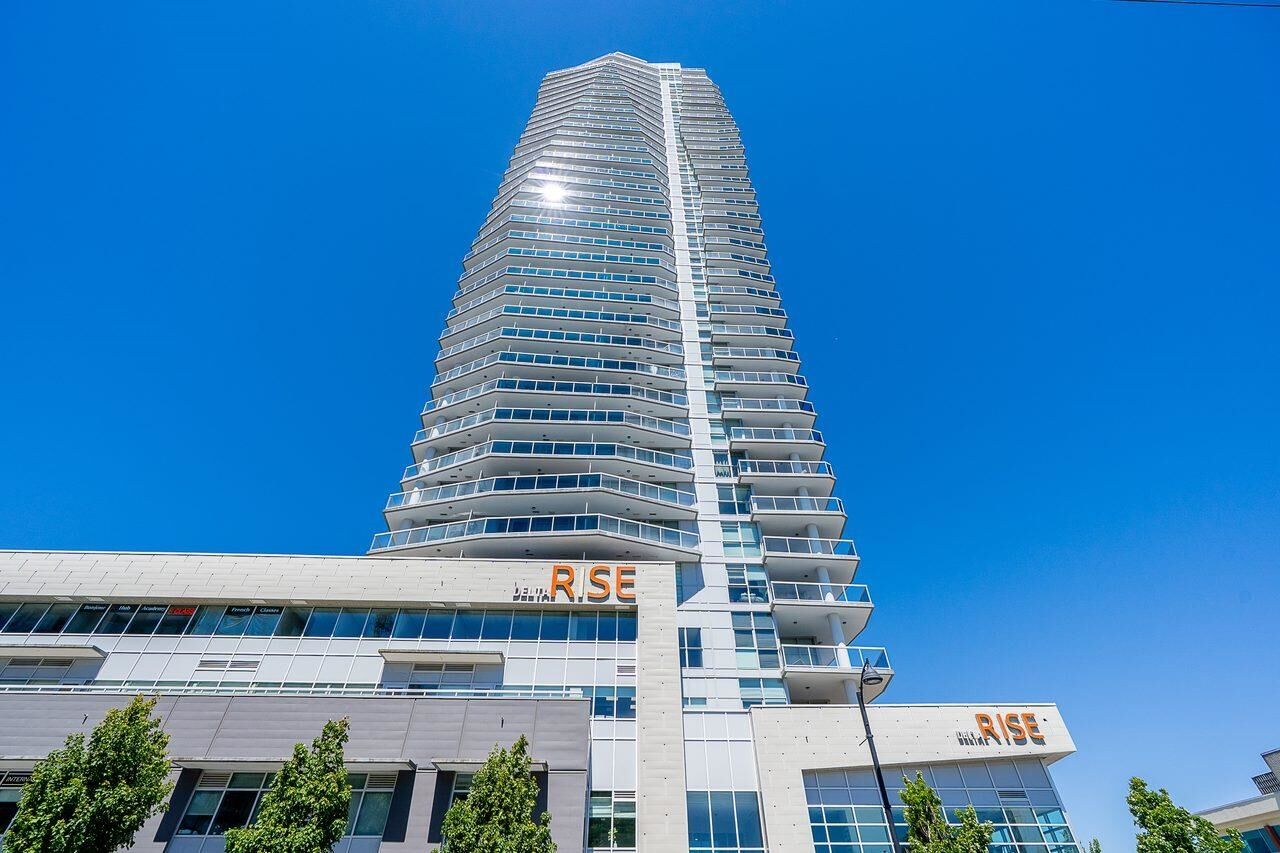Property Photo: 11967 80 Avenue 3206 BC V4C 0E2