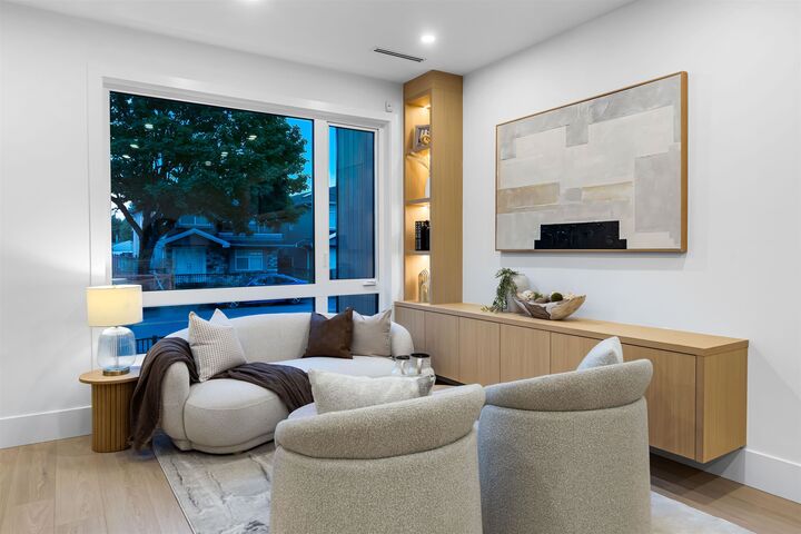Property Photo: 6831 Salisbury Avenue 1 BC V5E 2Z4