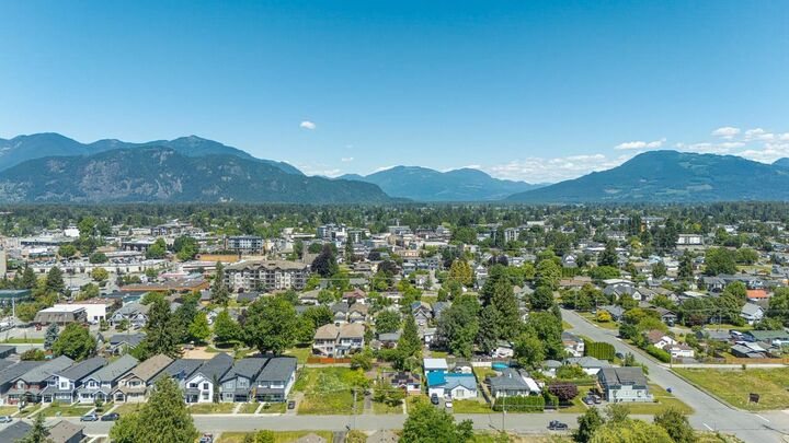 Property Photo: 46054 Third Avenue BC V2P 1R4