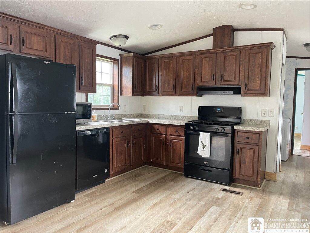 Property Photo: 66 Brookside Estates Drive Road NY 14701