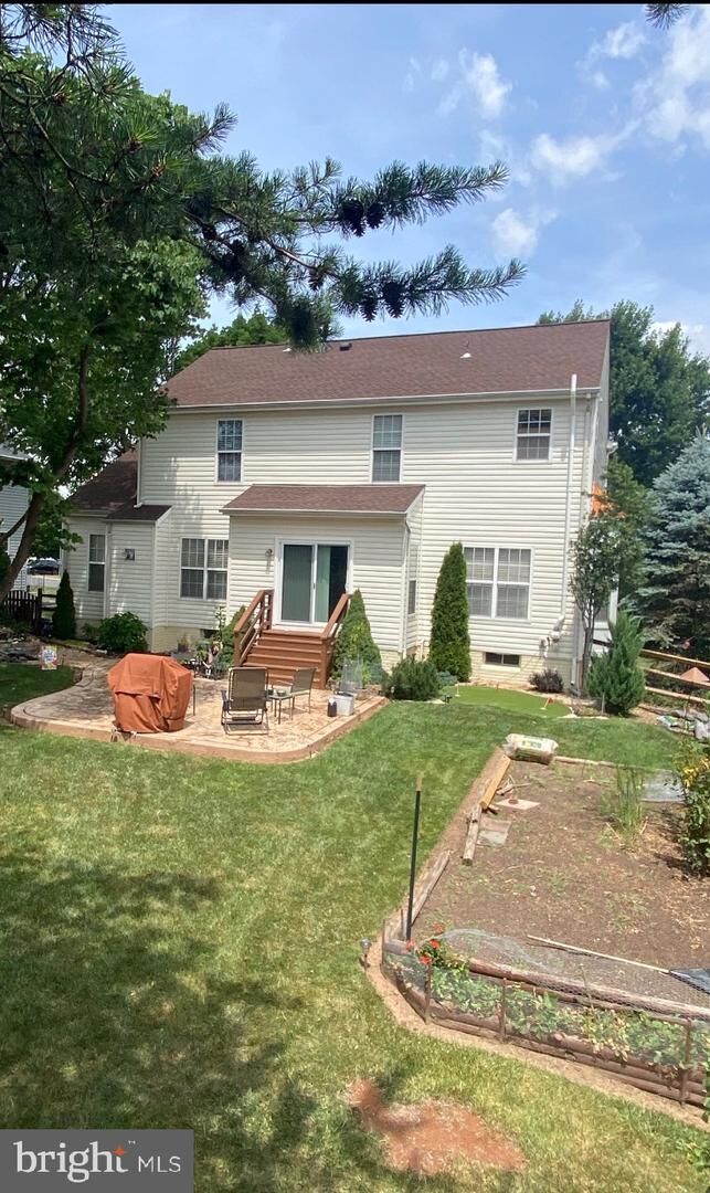 Property Photo: 43157 Malloch Place VA 20176