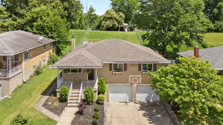 Property Photo:  3176 Dickinson Avenue  OH 45211 