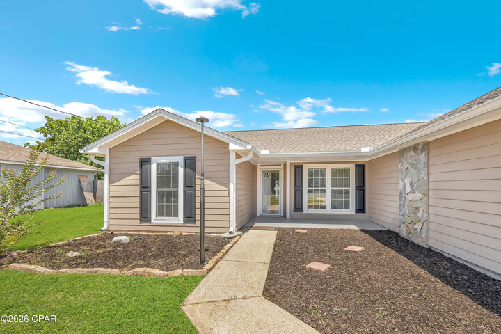Property Photo:  1321 S Berthe Avenue  FL 32404 