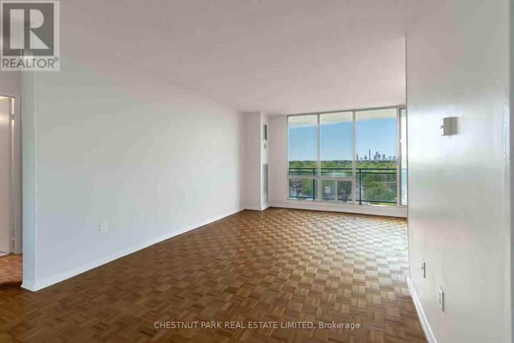 Property Photo: 150 Lakeshore Road West 1412 ON L5H 3R2