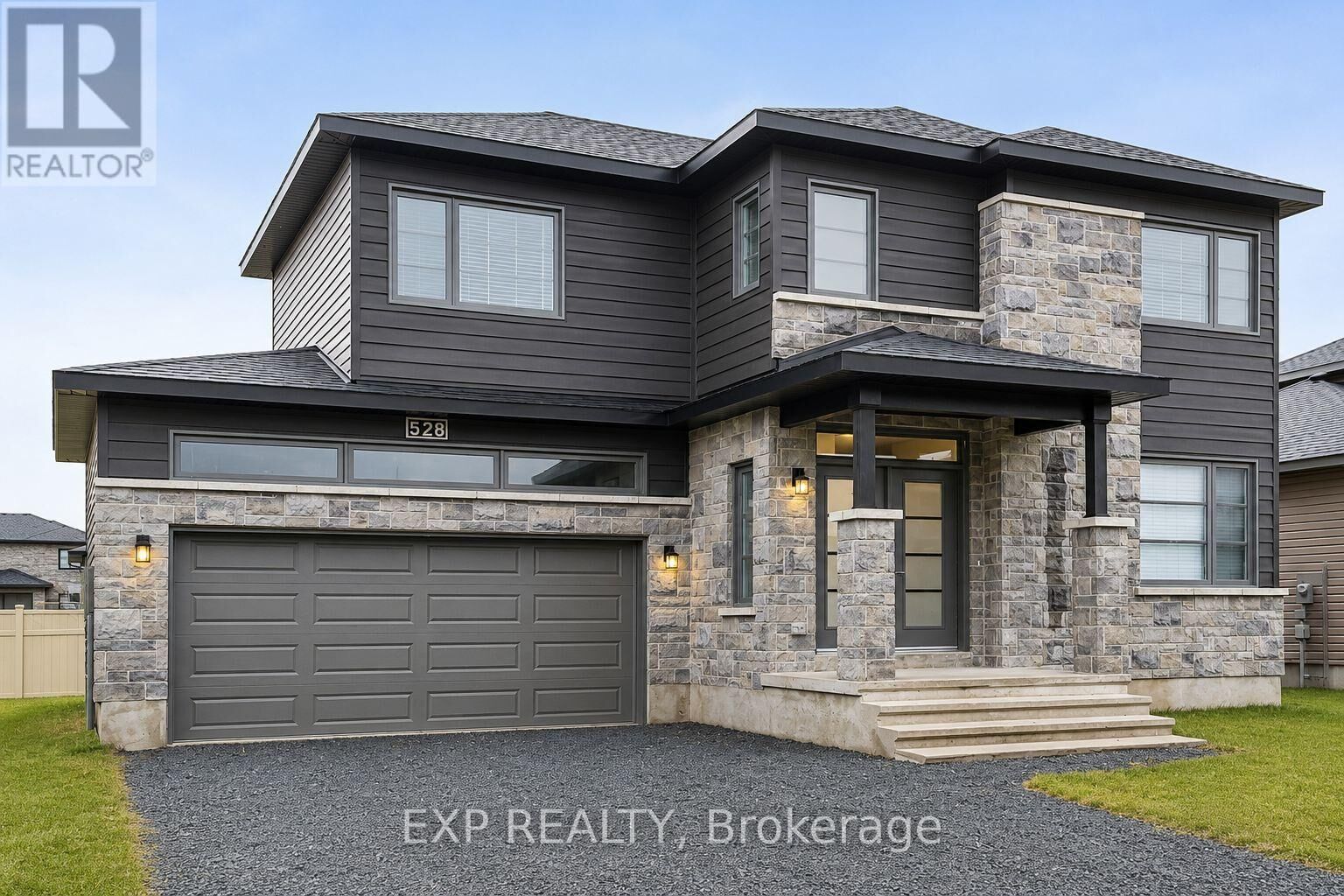 Property Photo:  528 Lucent Street  ON K4R 0G3 