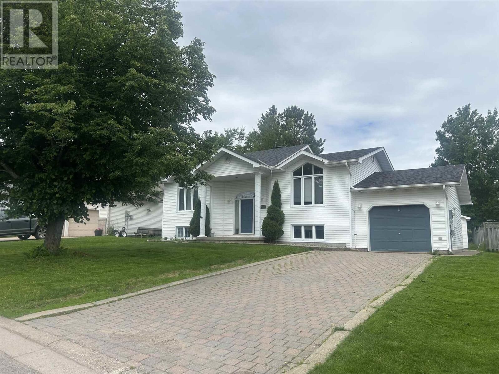 Property Photo: 48 Millcreek Dr ON P6B 6H6