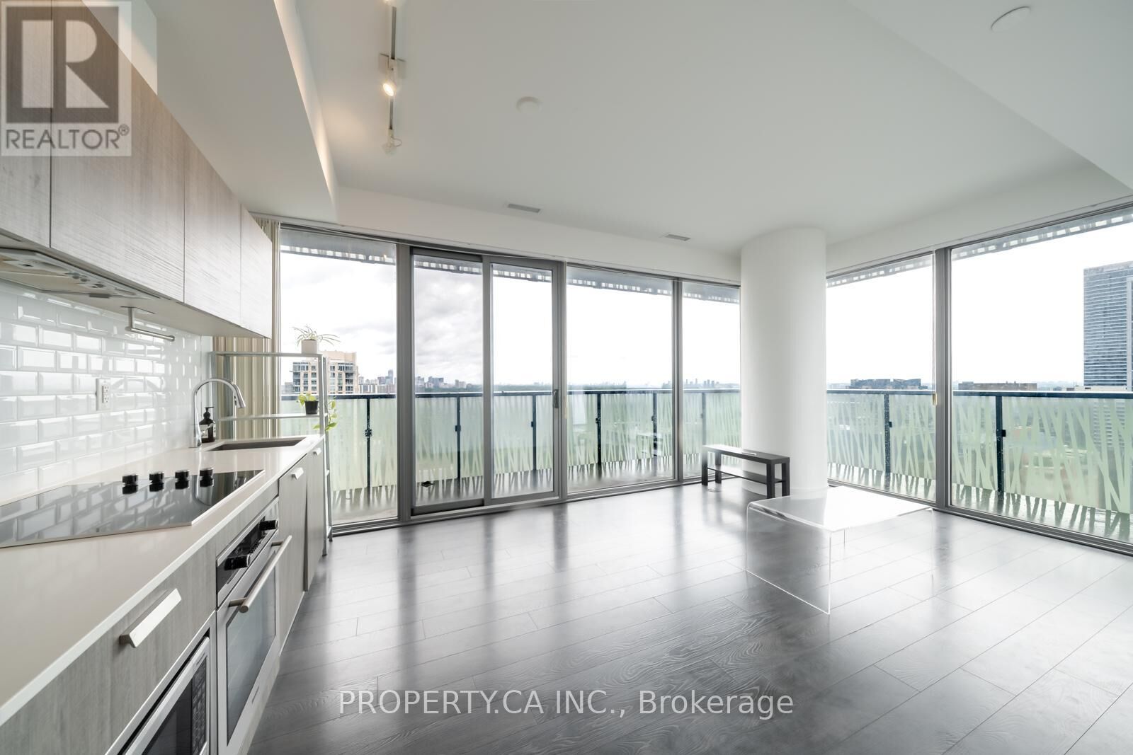 Property Photo:  50 Charles Street 2812  ON M4Y 0C3 