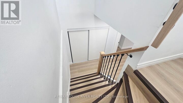 Property Photo: 332 Rosedale Drive ON L1N 1Z3