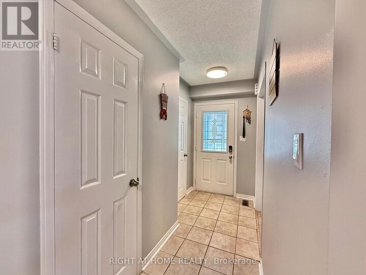 Property Photo:  569 Walpole Crescent  ON L3X 2B5 