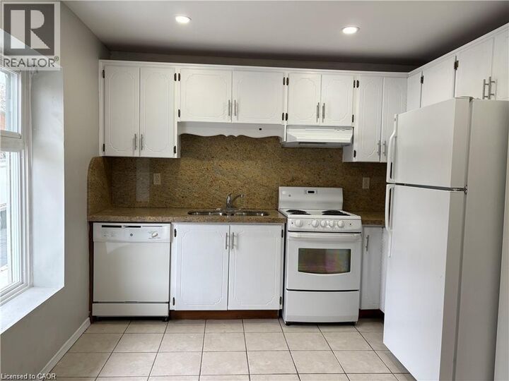 Property Photo:  269 Main Street West 2F &Amp 3F  ON L8P 1J5 