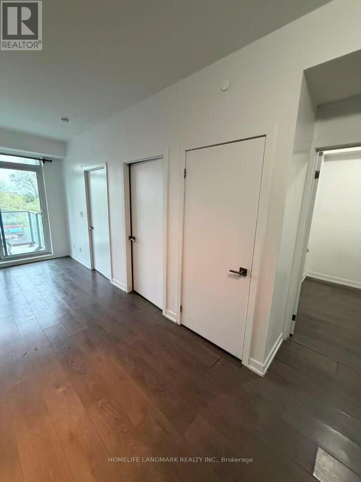 Property Photo: 28 Avondale Avenue 503 ON M2N 0K2