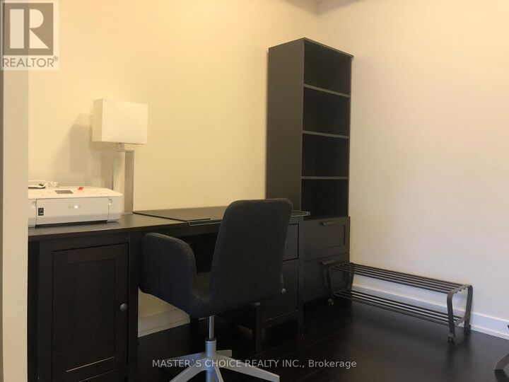 Property Photo:  4011 Brickstone Mews 1511  ON L5B 0J7 