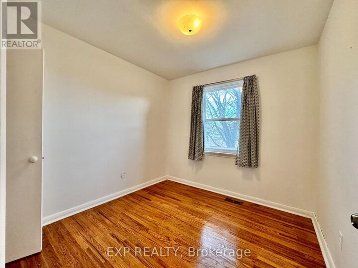 Property Photo: 29 Bayview Parkway ON L3Y 3W2