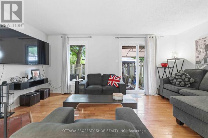 Property Photo: 3333 McCarthy Road 32 ON K1V 9X5