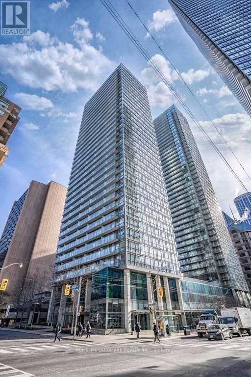 Property Photo:  37 Grosvenor Street 608  ON M4Y 3G5 