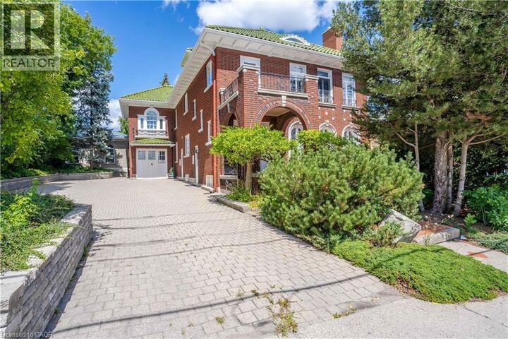 Property Photo: 12 Wellington Street North 2 ON N2H 5J4