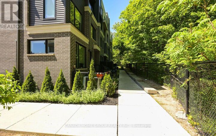 Property Photo:  3492 Widdicombe Way 12  ON L5L 0B8 