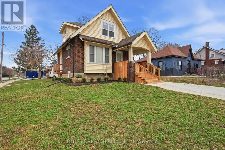 Property Photo:  178 Thompson Road  ON N5Z 2Y8 