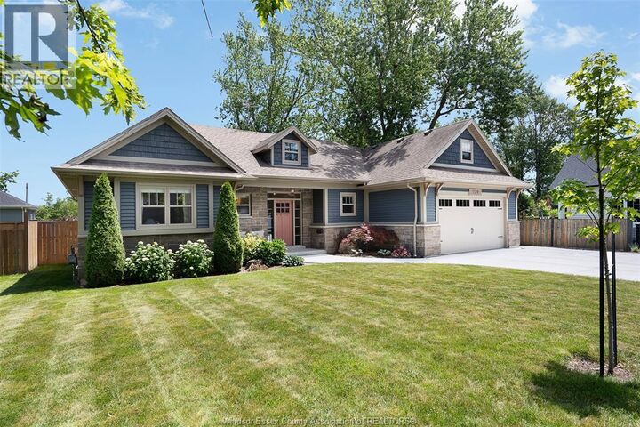 Property Photo:  920 Erie Avenue West  ON N9Y 3E2 