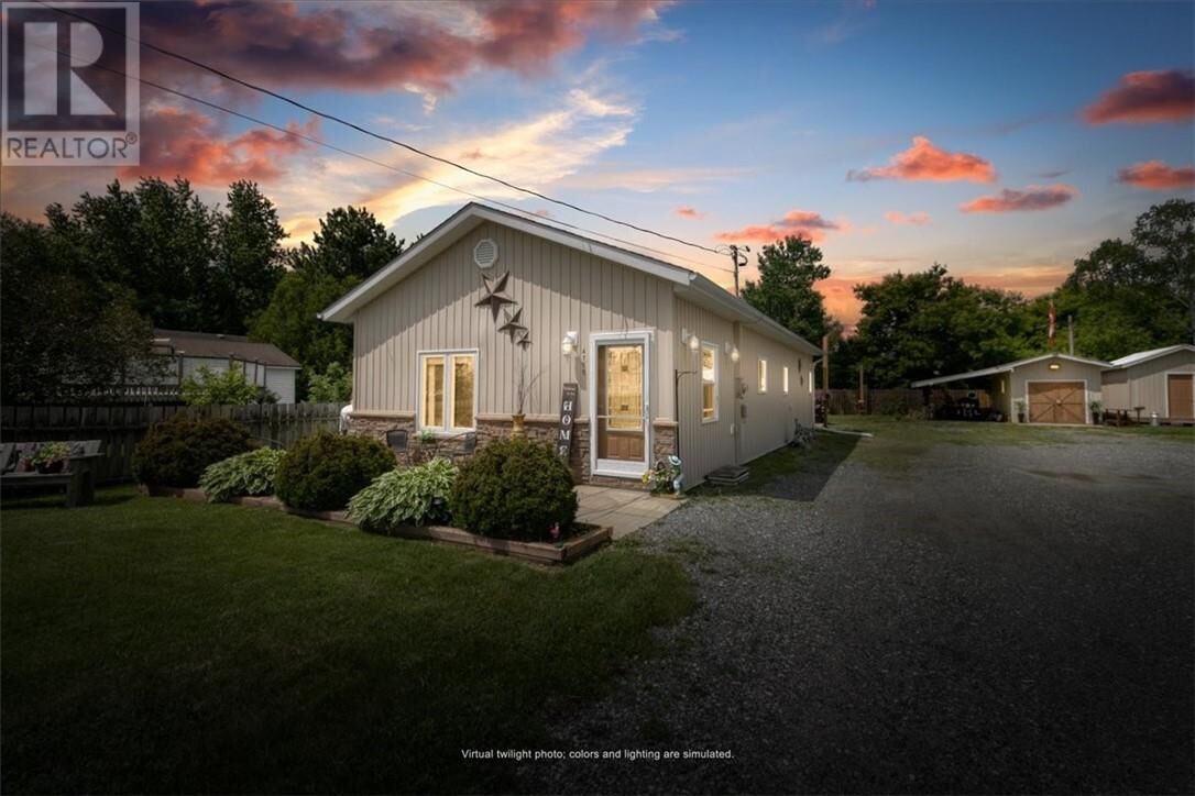Property Photo:  4755 Notre Dame Avenue  ON P3P 1X5 
