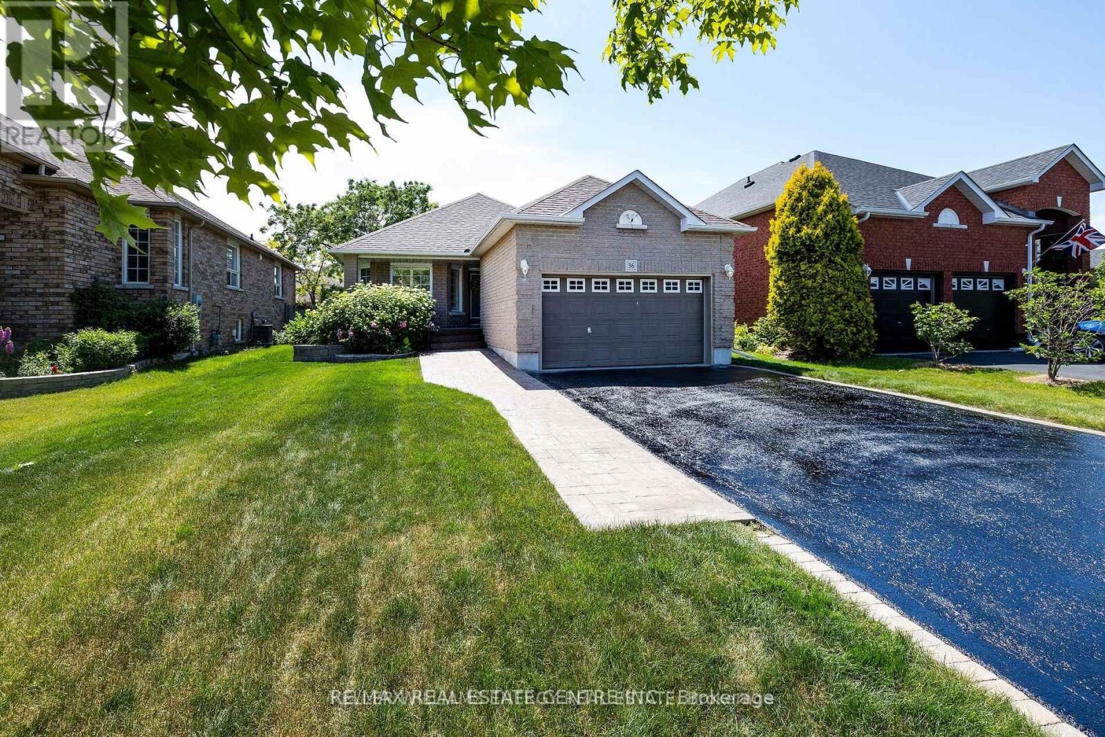 Property Photo:  36 Padfield Drive  ON L1C 5E7 