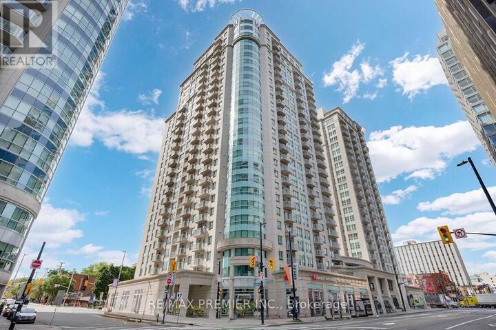 Property Photo:  234 Rideau Street 1903  ON K1N 0A9 