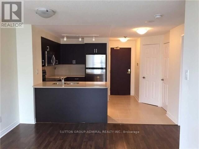 Property Photo:  736 Bay Street 2701  ON M5G 1N6 