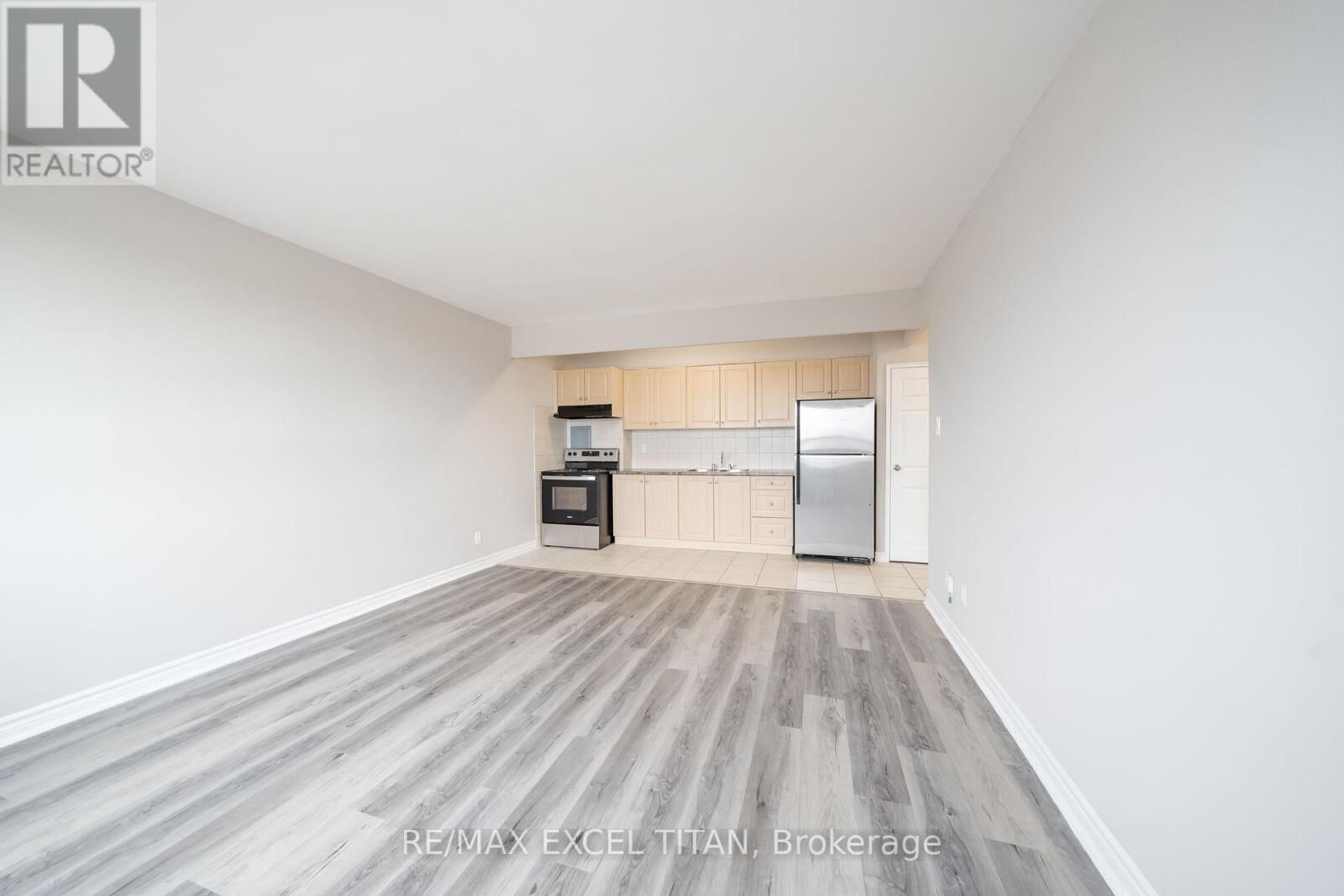Property Photo:  468 Ottawa Street 123B  ON L8H 4A6 