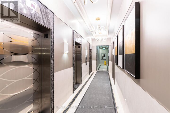 Property Photo: 20 Gatineau Drive 1010 ON L4J 0L3