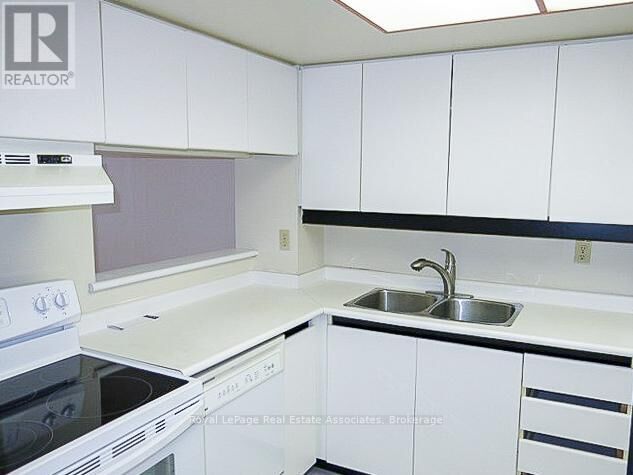 Property Photo: 75 King Street East 1503 ON L5A 4G5