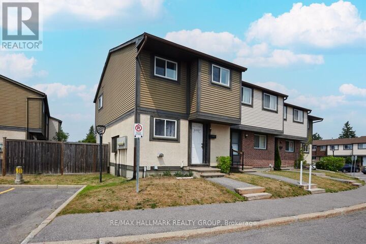 Property Photo: 2772 Pimlico Crescent 81 ON K1T 2A8