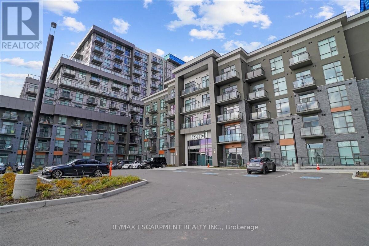 Property Photo:  460 Dundas Street East 1208  ON L8B 2A5 