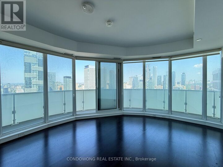 Property Photo:  403 Church Street 3705  ON M4Y 0C9 