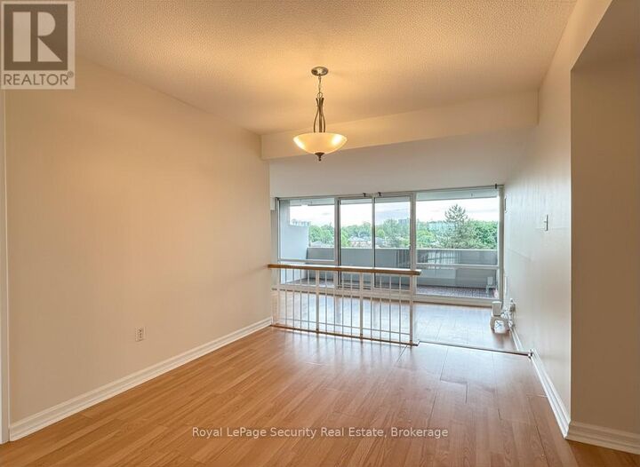 Property Photo:  260 Scarlett Road 608  ON M6N 4X6 