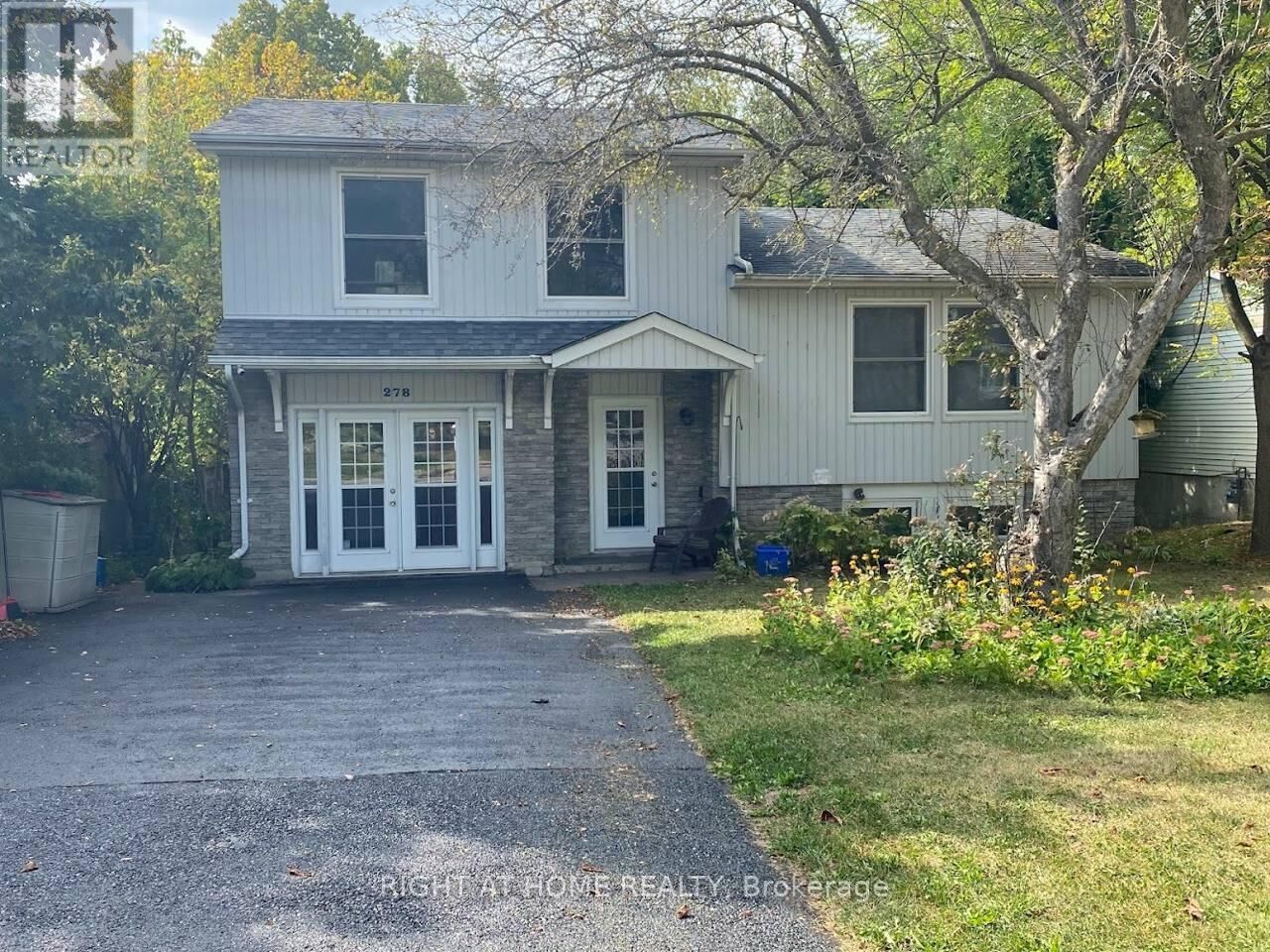 Property Photo:  278 Waratah Avenue Lower  ON L3Y 5J2 