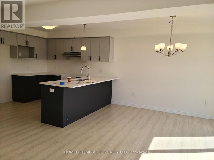 Property Photo:  117 Mattingley Street  ON N3L 2M2 
