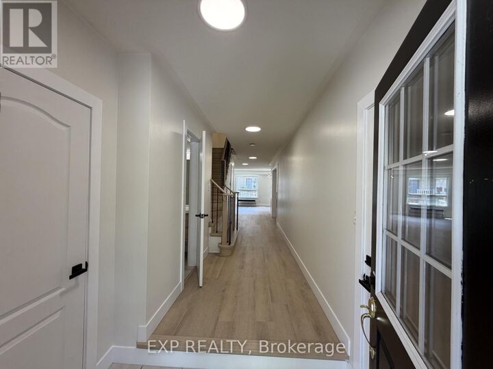 Property Photo:  3964 Stardust Drive  ON L5M 8A5 