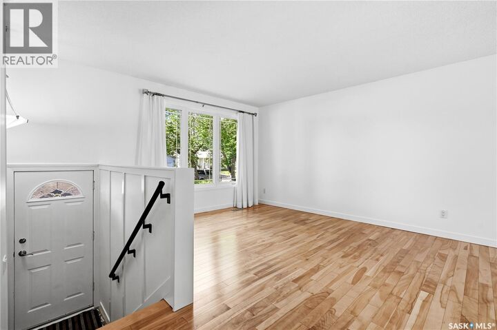 Property Photo: 35 Blackman Place SK S4X 1S3