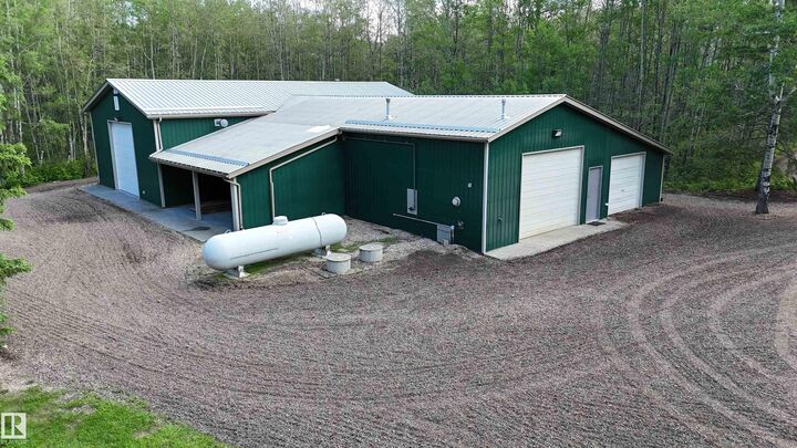 Property Photo:  274032 Twp Road 480  AB T0C 2P0 