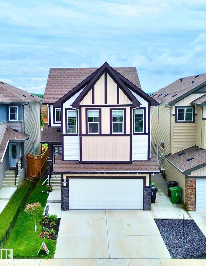 Property Photo: 33 Sumac Close AB T8H 0Z9