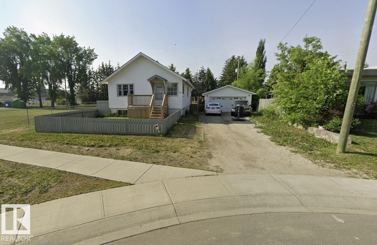 Property Photo: 110 Jespersen Avenue AB T7X 2H7