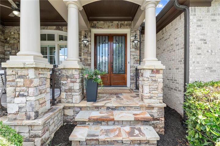 Property Photo:  207 Trinity Way  GA 30115 