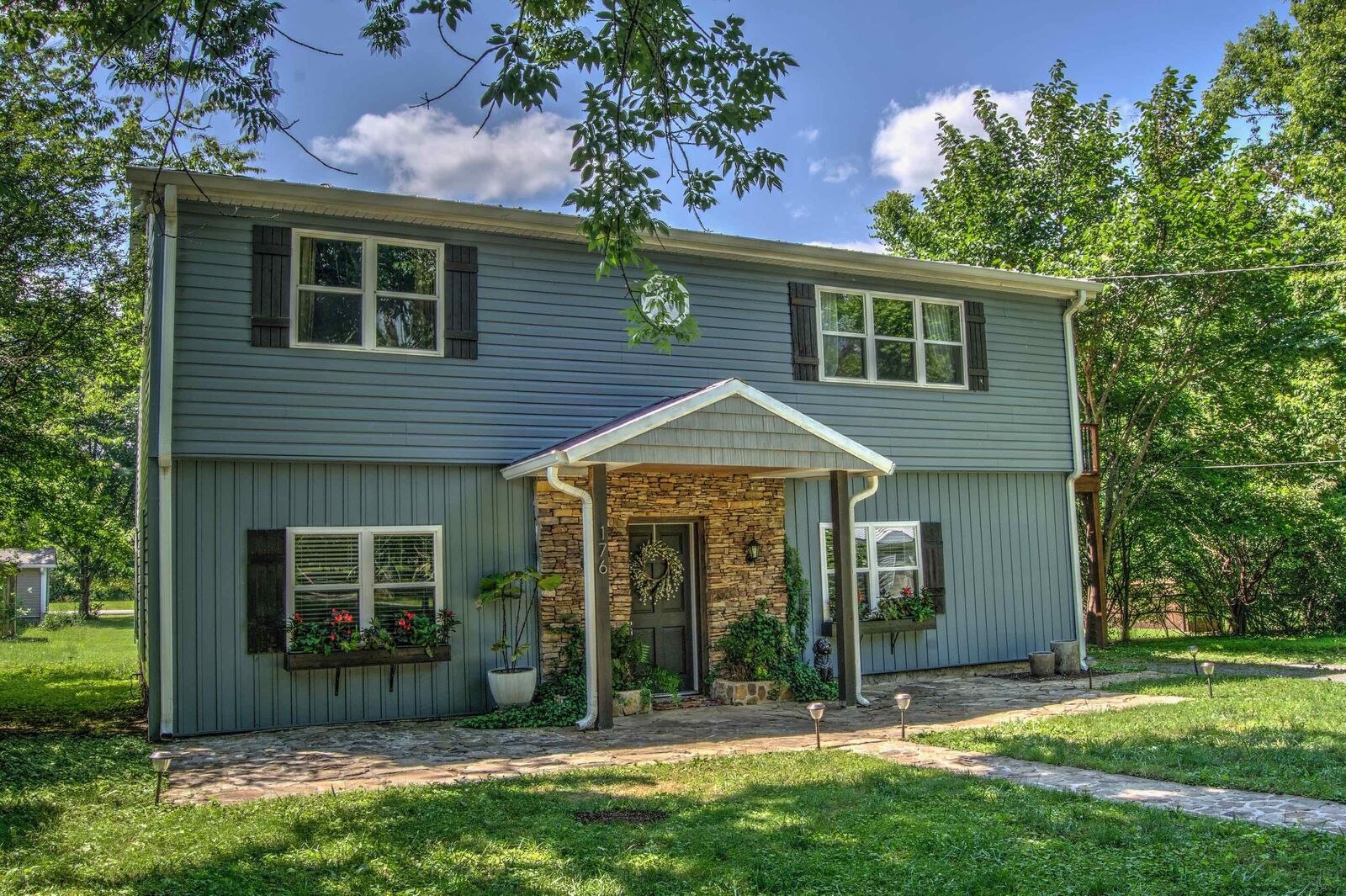 Property Photo:  176 Poplar Avenue  GA 30752 